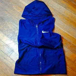 Sleeveless Nike workout hoodie